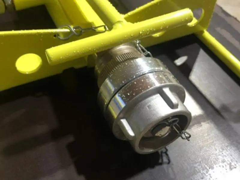 Hochwertiger Anschluss des FIREdown Sprayjet-Schlittens